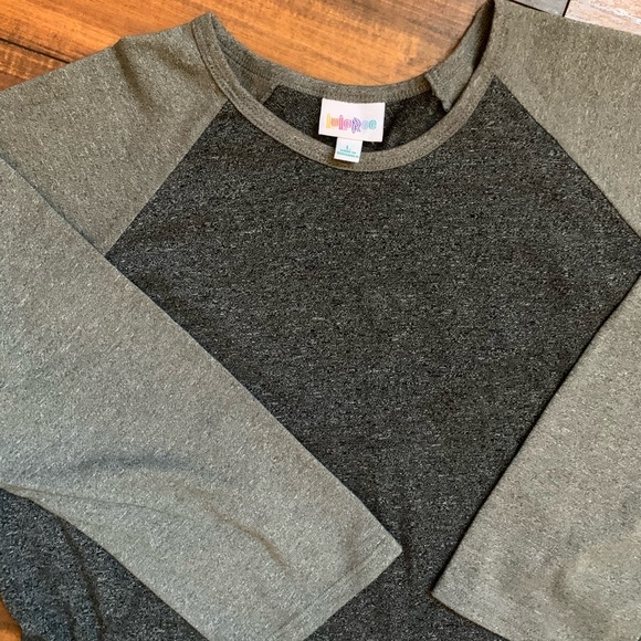 LulaRoe Raglan - Picture 3 of 5